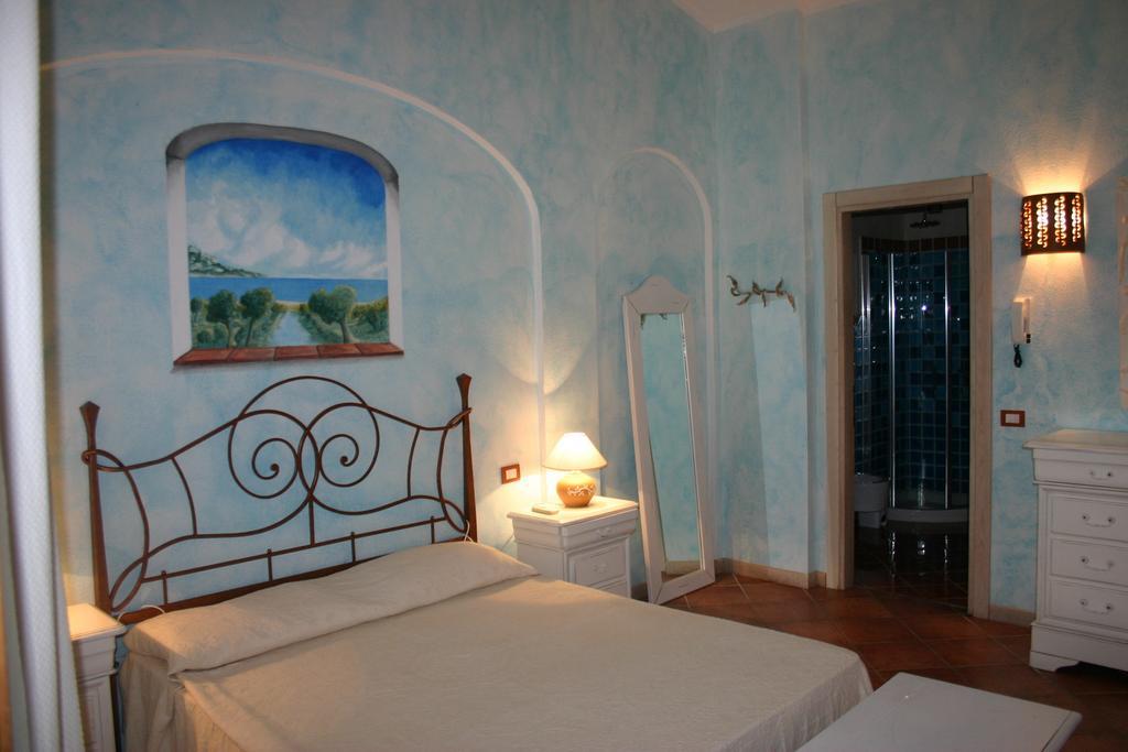 Elite Smeralda Room ポルト・ロトンド 部屋 写真